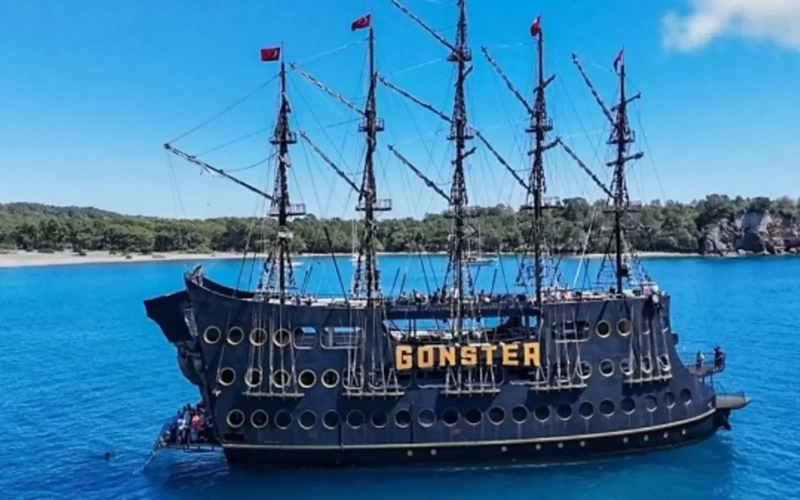 Gonster Pirate Boat Trip