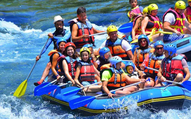 Dobrodružný balíček 4 v 1 (Rafting, Jeep, Zipline a Buggy)