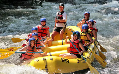 Dobrodružný balíček 4 v 1 (Rafting, Jeep, Zipline a Buggy)