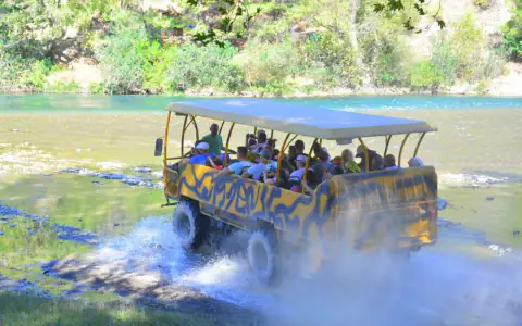 Dobrodružný balíček 4 v 1 (Rafting, Jeep, Zipline a Buggy)