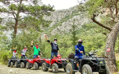 Safari cu ATV-ul (Quad)