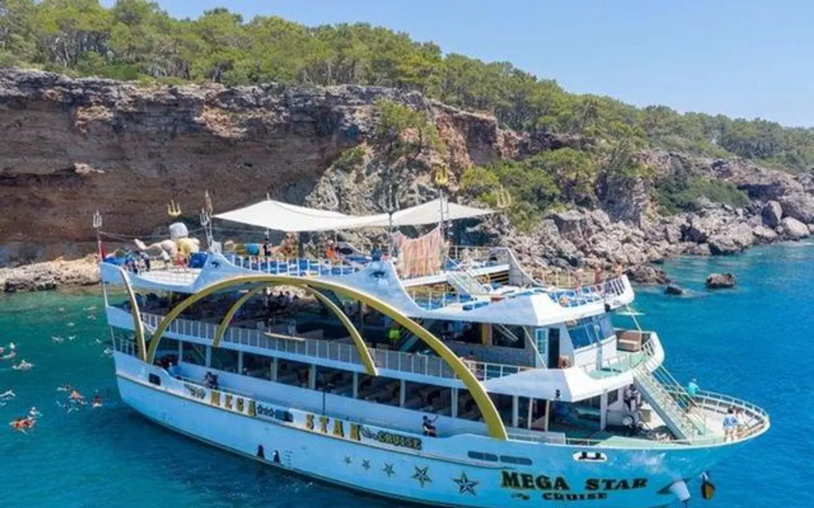 Mega Star Yacht Tour