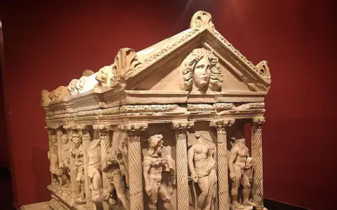 Výlet: Perge, divadlo Aspendos a vodopád Kurşunlu